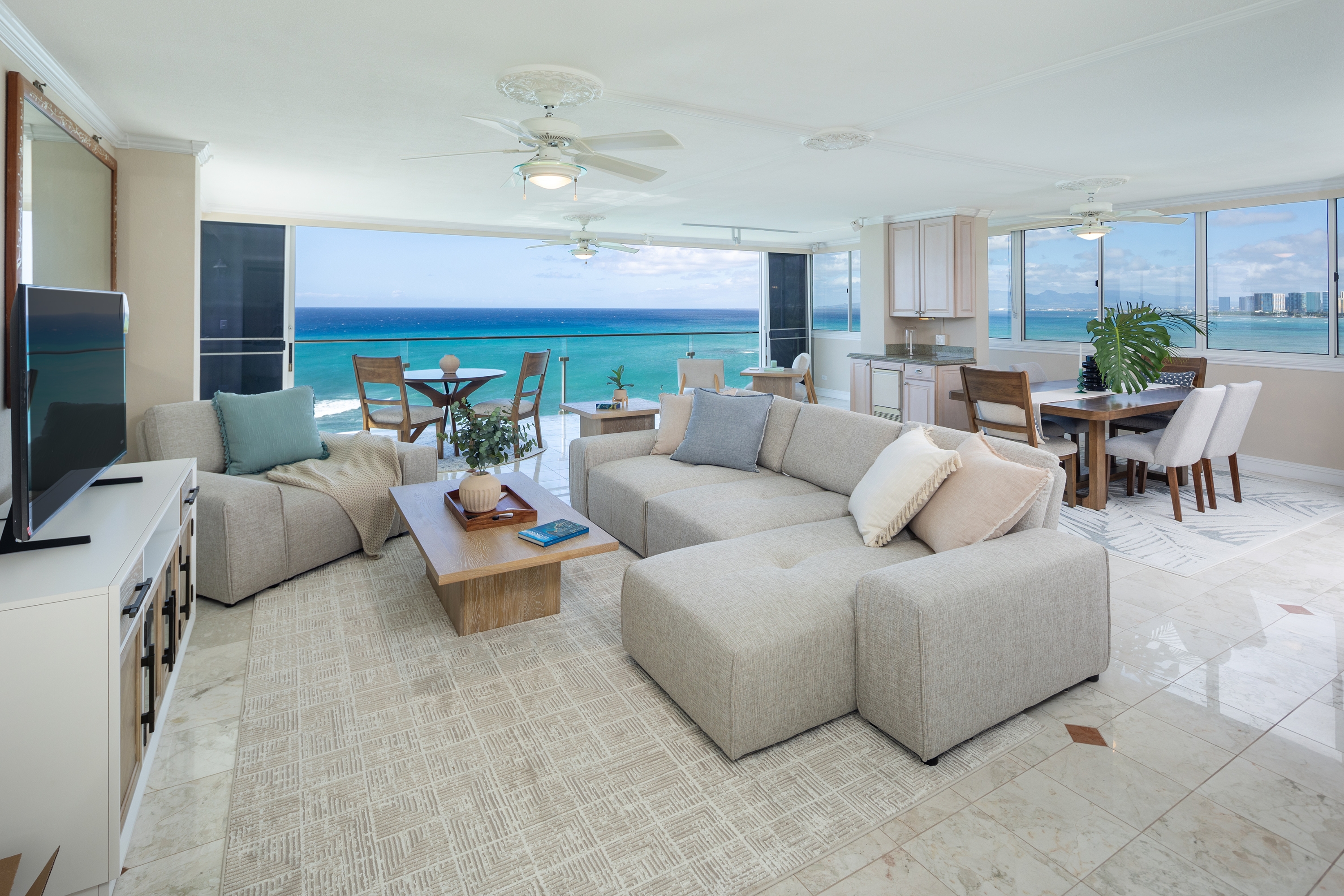 3065 Kalakaua Ave. PH